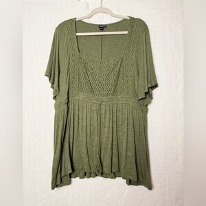Torrid Babydoll Top Womens Size 2 Green Knit Square Neck Lace Inset Flutter